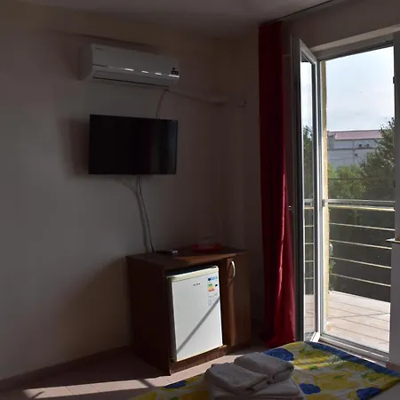 Πανσιόν La Playa Costinești