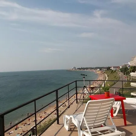 La Playa كوستِنيست