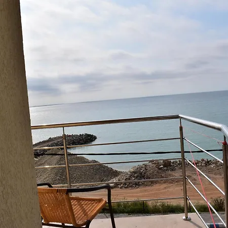 게스트하우스 La Playa 3*