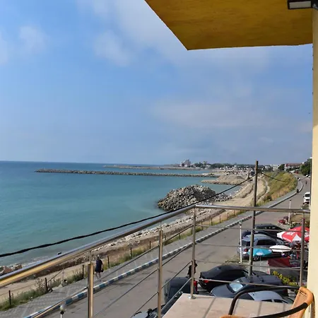 La Playa 3*