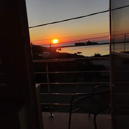 La Playa 3* كوستِنيست